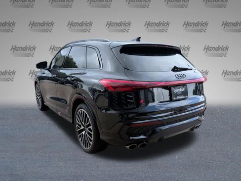 Used 2025 Audi SQ5 Premium Plus AWD/4WD image 8