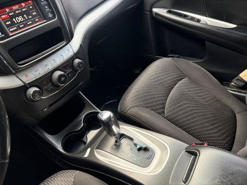 Used 2015 Dodge Journey American Value Package w/ Flexible Seating Group image 13