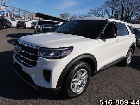 Used 2025 Ford Explorer Active image 8