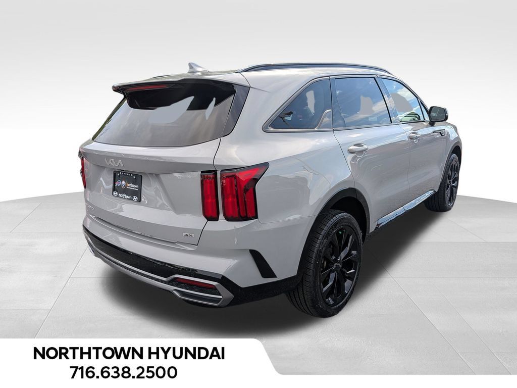 Used 2023 Kia Sorento SX AWD/4WD image 13