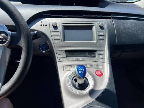 Used 2015 Toyota Prius Two FWD image 11