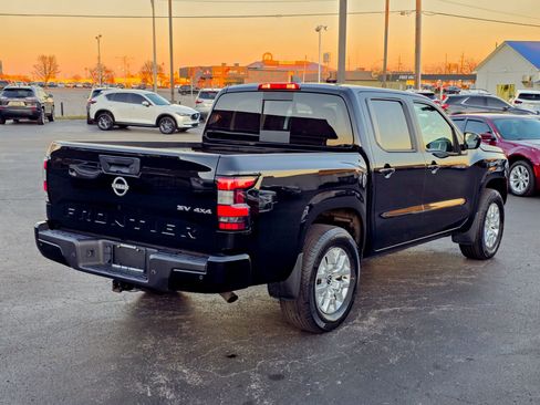 Used 2023 Nissan Frontier SV w/ SV Convenience Package image 24
