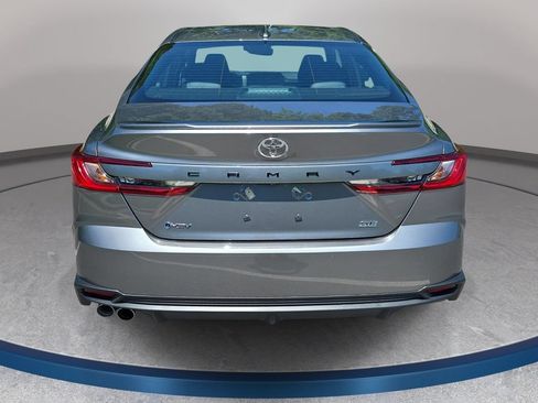 Used 2026 Toyota Camry SE FWD image 6