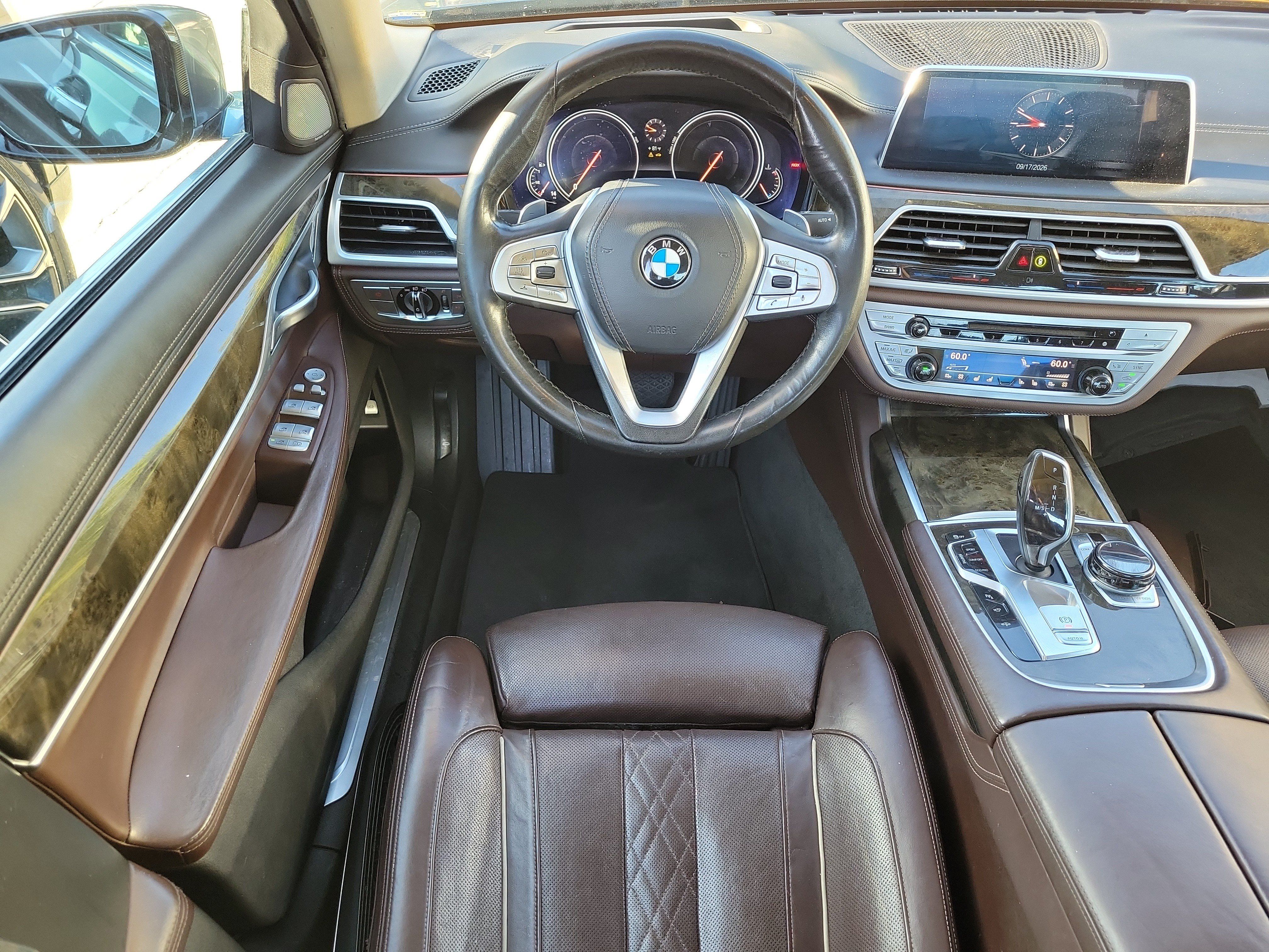 Used 2016 BMW 740i RWD image 11