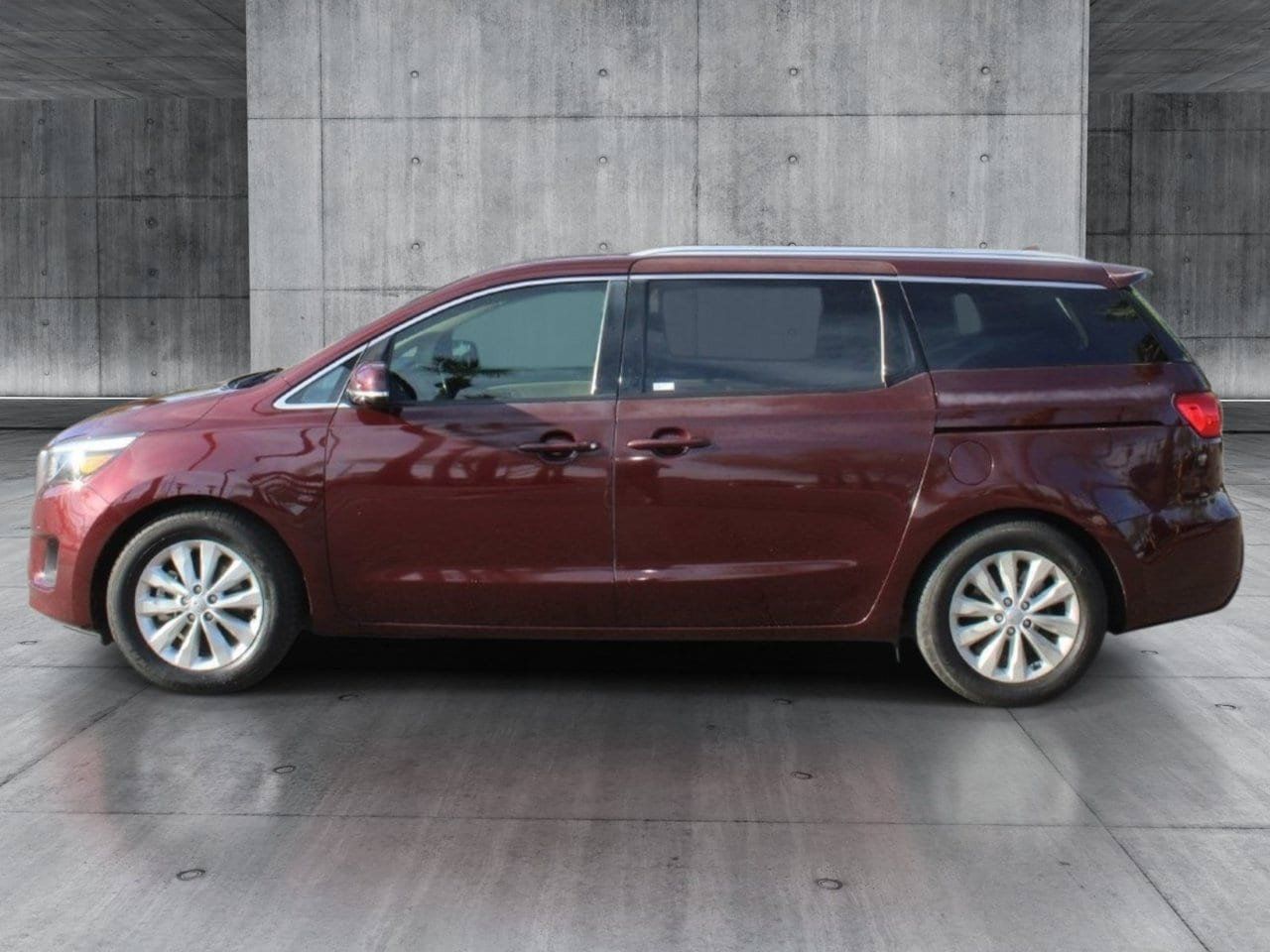 Used 2018 Kia Sedona EX FWD image 2