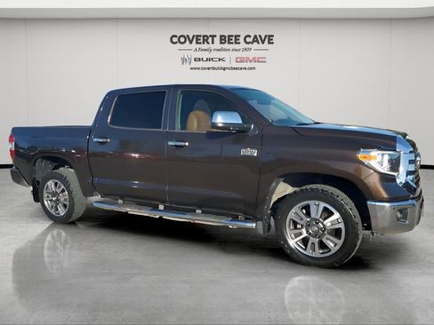 Used 2021 Toyota Tundra 1794 Edition image 12