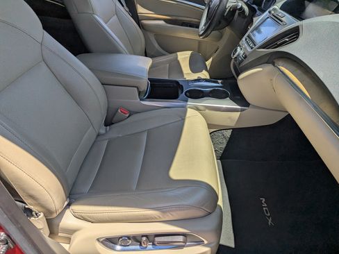 Used 2019 Acura MDX FWD w/ Technology Package image 11