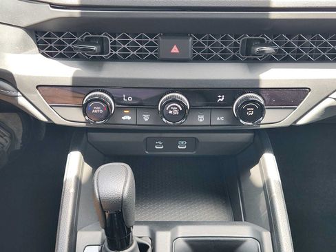 Used 2025 Honda Accord LX image 18