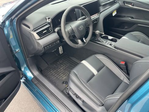 New 2026 Toyota Camry SE image 28