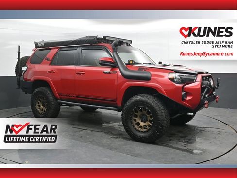 Used 2019 Toyota 4Runner TRD Off-Road AWD/4WD image 1