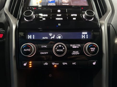 Used 2022 Subaru Ascent Limited w/ Technology Package image 26