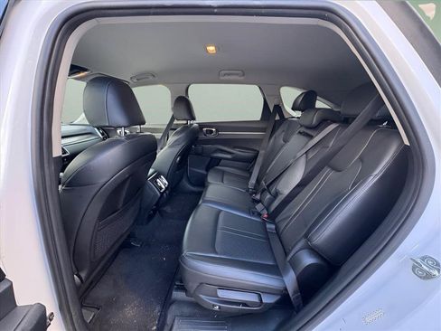 Used 2023 Kia Sorento S FWD image 13
