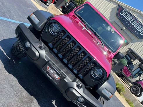 Used 2021 Jeep Wrangler Unlimited Sport AWD/4WD image 9