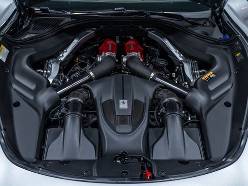 Used 2021 Ferrari Roma RWD image 38