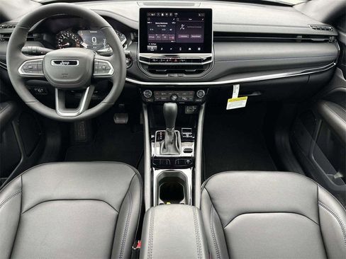 New 2026 Jeep Compass Limited image 10