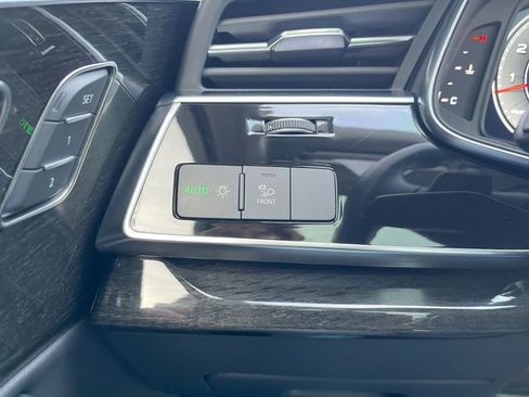 Used 2024 Audi Q7 3.0T Premium Plus image 18