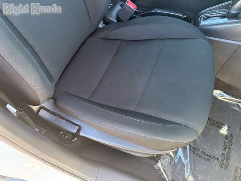 Used 2024 Nissan Kicks S image 31