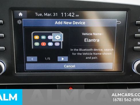 Used 2025 Hyundai Elantra SE image 33