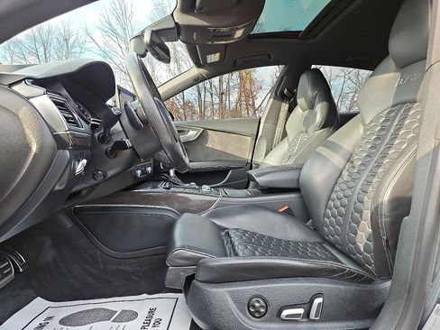 Used 2018 Audi RS 7 w/ Driver Assistance Package image 12