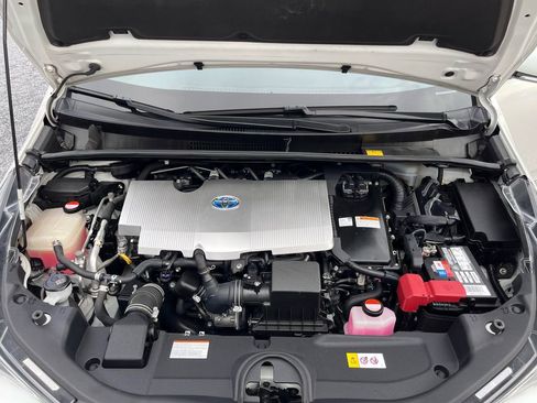 Used 2016 Toyota Prius Three Touring image 24