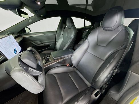 Used 2021 Tesla Model S Plaid image 12