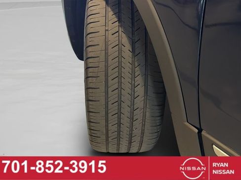 Used 2017 Lincoln MKC Reserve w/ Lincoln MKC Climate Package AWD/4WD image 24