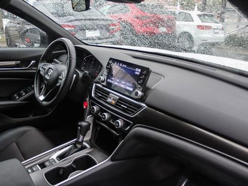 Used 2022 Honda Accord Sport image 22