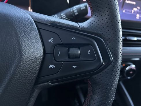 Used 2024 Chevrolet TrailBlazer RS w/ Convenience Package image 19