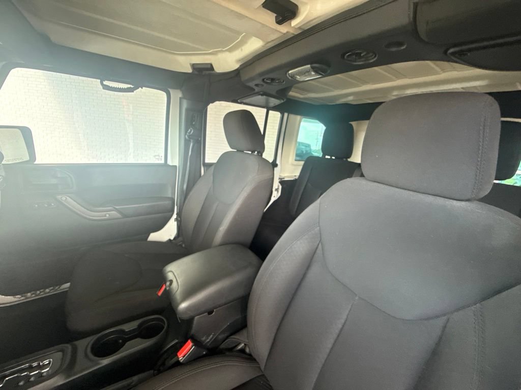 Used 2018 Jeep Wrangler Unlimited Sport S AWD/4WD image 28