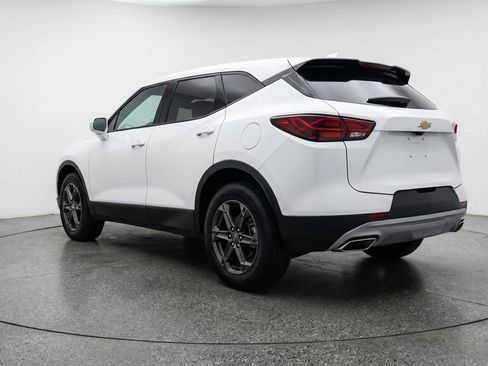 Used 2025 Chevrolet Blazer LT image 6