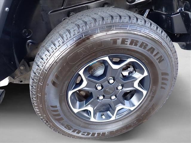 Used 2023 Jeep Wrangler Unlimited Rubicon 4xe AWD/4WD image 7