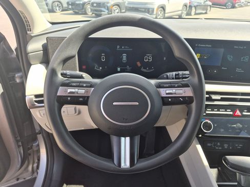 Used 2025 Hyundai Tucson SEL AWD/4WD image 18