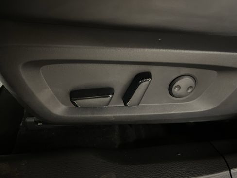 Used 2023 Mitsubishi Outlander SE image 10