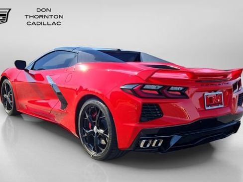 Used 2021 Chevrolet Corvette Stingray Premium Conv w/ Z51 Performance Package RWD image 3