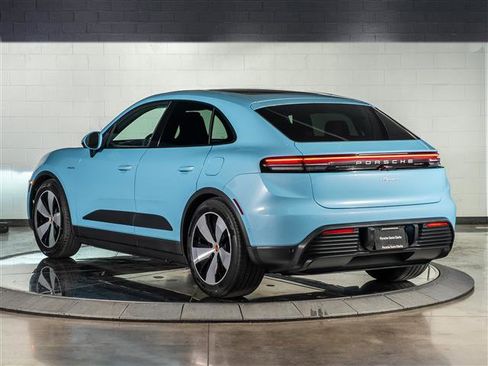 New 2026 Porsche Macan Electric image 3
