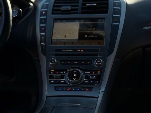 Used 2018 Lincoln MKZ Reserve image 16