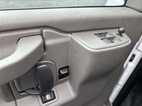 Used 2022 Chevrolet Express 2500 WT w/ Driver Convenience Package image 13