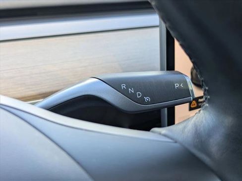 Used 2018 Tesla Model 3 Long Range image 12