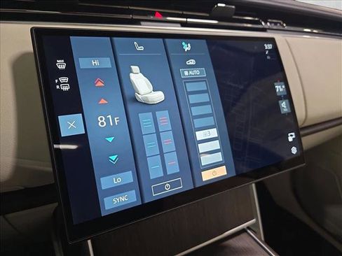 New 2026 Land Rover Range Rover SE image 26