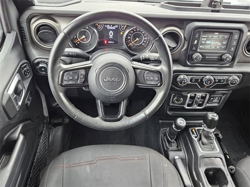 Used 2018 Jeep Wrangler Unlimited Sport S image 12