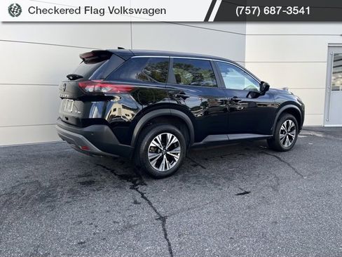 Used 2023 Nissan Rogue SV image 19