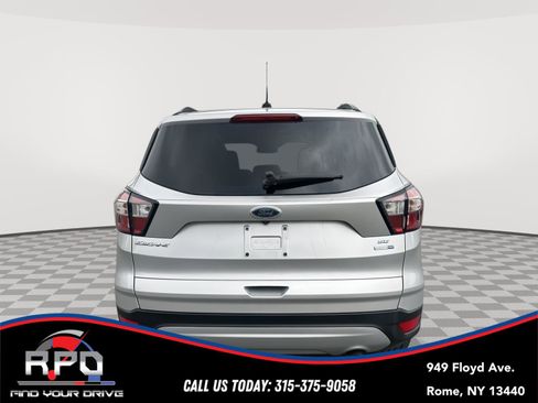Used 2018 Ford Escape SE AWD/4WD image 4