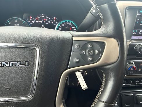 Used 2017 GMC Sierra 1500 Denali w/ Denali Ultimate Package AWD/4WD image 17