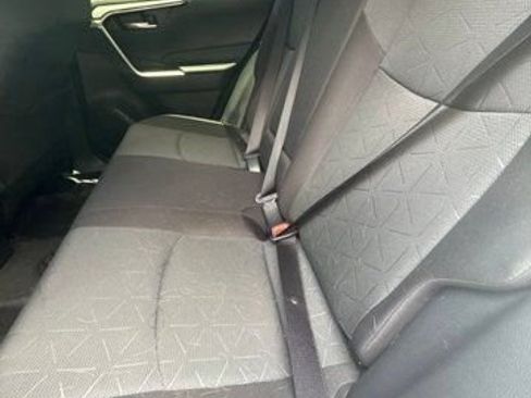 Used 2024 Toyota RAV4 AWD Hybrid image 9