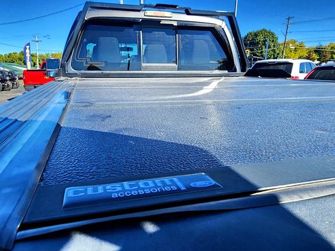 Used 2016 Ford F250 XLT w/ XLT Value Package image 39