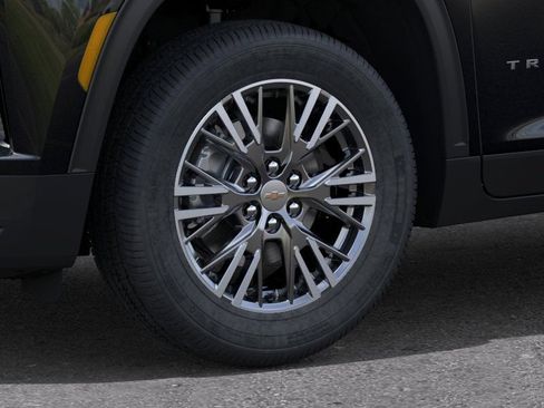 New 2027 Chevrolet Traverse LT FWD image 9
