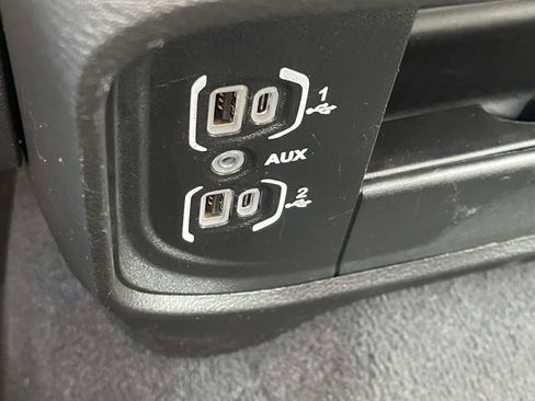 Used 2024 RAM 2500 Big Horn w/ Bed Utility Group image 18