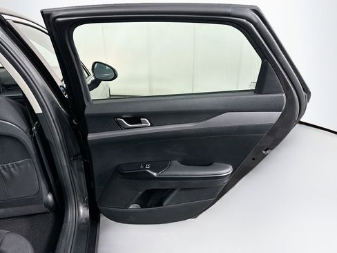 Used 2025 Kia K5 LXS image 28