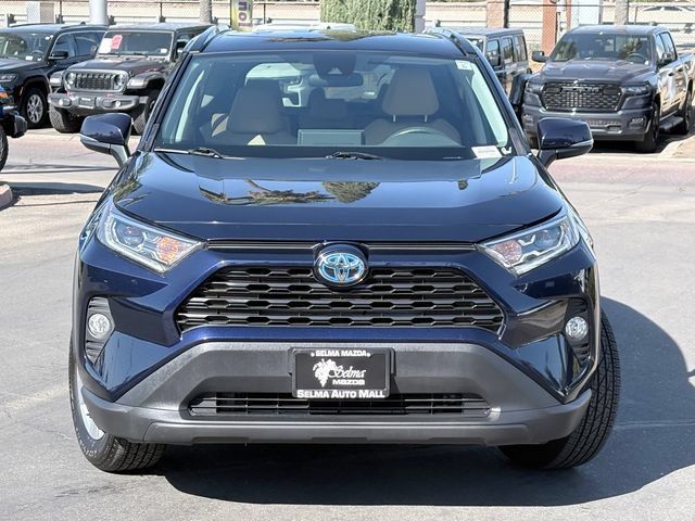 Used 2021 Toyota RAV4 XLE AWD/4WD image 3
