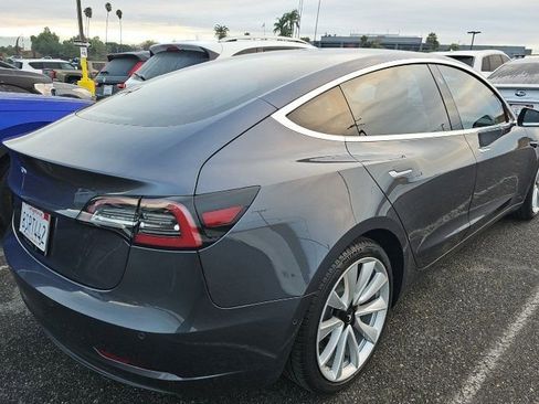 Used 2020 Tesla Model 3 Standard Range Plus image 2